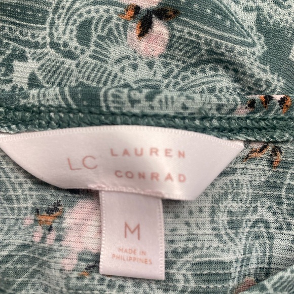 LC Lauren Conrad Floral Cold Shoulder Women's Top Size Medium - Picture 14 of 16